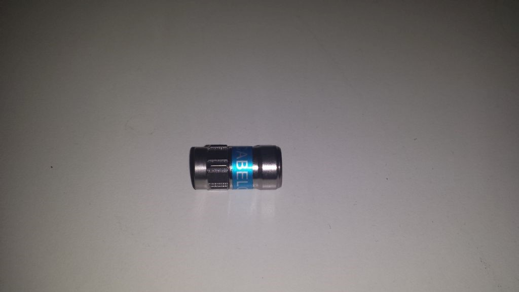 Fuba  OVZ027 F-connector pro (blauw) 6-7mm voor normale coax